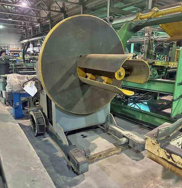 10,000# x 36" Sesco Uncoiler