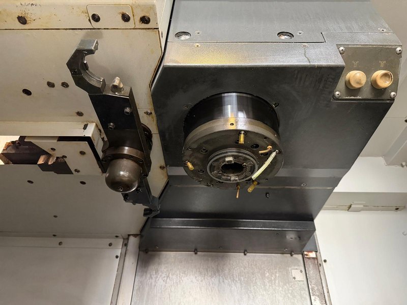 Mori Seiki DuraCenter 5 5-Axis CNC Vertical Machining Center – Mill