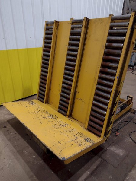 4,000 LB CAPACITY PRESTO ECOA MODEL HTT-C4-90-L-64060 ELECTRO-HYDRAULIC ELEVATING UPENDER: STOCK #19941