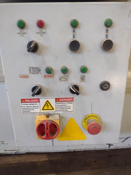 8&quot; x 8&quot; DURMA HYDRAULIC NOTCHER: STOCK 16438