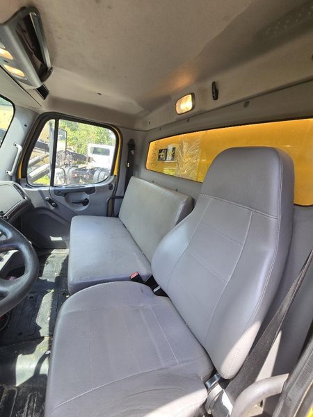 2018 Freightliner M2 1FVACWFB1JHJH4959