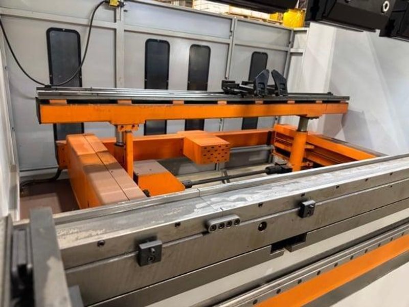 2018 Ermak Power-Bend PBF 2600-100 CNC Press Brake (#5983)