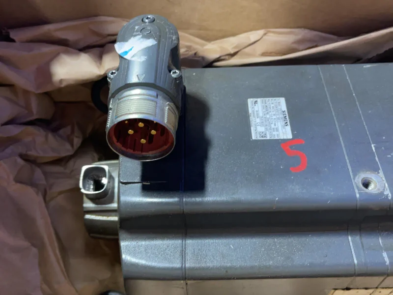 SIEMENS 5000 RPM SIMOTICS S-1FK7 SYNCHRONOUS SERVO MOTOR   -  1FK7103-2AF71-1CH1