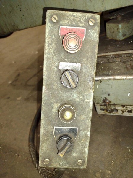 48&quot; X 72&quot; T-SLOTTED POWERED ROTARY TABLE: STOCK #19474