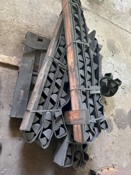 (3) WHEELABRATOR RECLAIM ELEVATOR BUCKETS: STOCK #21308