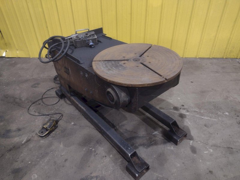 ESAB ADJUSTABLE TILT WELDING POSITIONER: YOBRO #25780