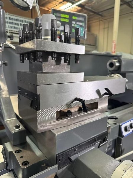 NEW 33" x 120" GMC MODEL GML-33120T PRECISION ENGINE LATHE