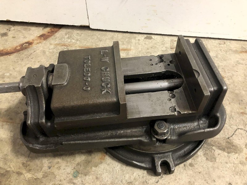 6&quot; L-W CHUCK TOLEDO VISE WITH SWIVEL BASE: STOCK 17548
