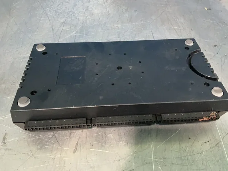OMEGA MULTIFUNCTION DATA LOGGER   -  OM-LGR-5327