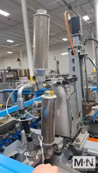 SIPA MODEL SFL 1 XL INJECTION BLOW MOLDING MACHINE MFG 2015 ( 2) AVAILABLE