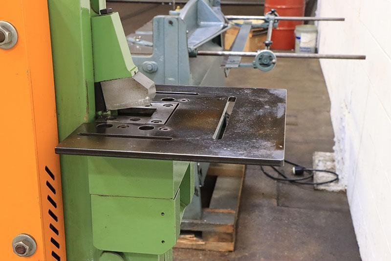 100 TON PEDDINGHAUS HYDRAULIC IRONWORKER, MODEL: PEDDIWORKER 1
