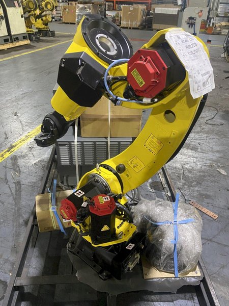 FANUC – ArcMate 120iD w/ R-30iB PLUS Controls W/Spot Tool+ Software NEW