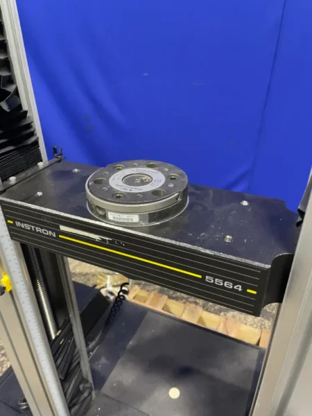 INSTRON 450 LBS UNIVERSAL TESTING MACHINE   -  5564-STANDARD