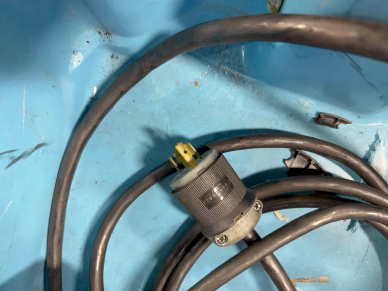 DAYTON 2 TON ELECTRIC HOIST   -  3YB77