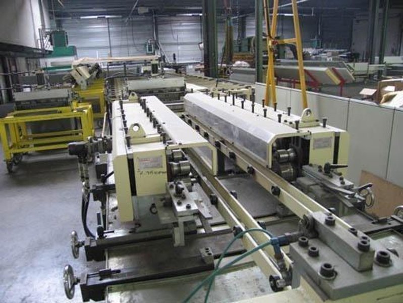 Jensen - rollforming - Sandwichpanel - for industr. sectional gates