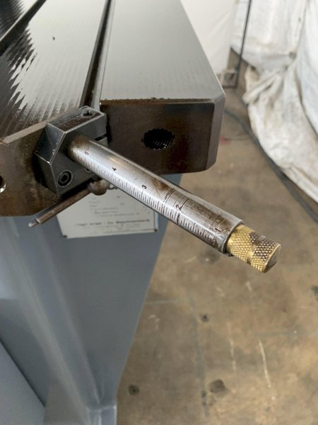 8-7/8&quot; X 8-7/8&quot; X 1/4&quot; BOSCHERT LB15KS6/25 HYDRAULIC NOTCHING MACHINE. STOCK # 0105023
