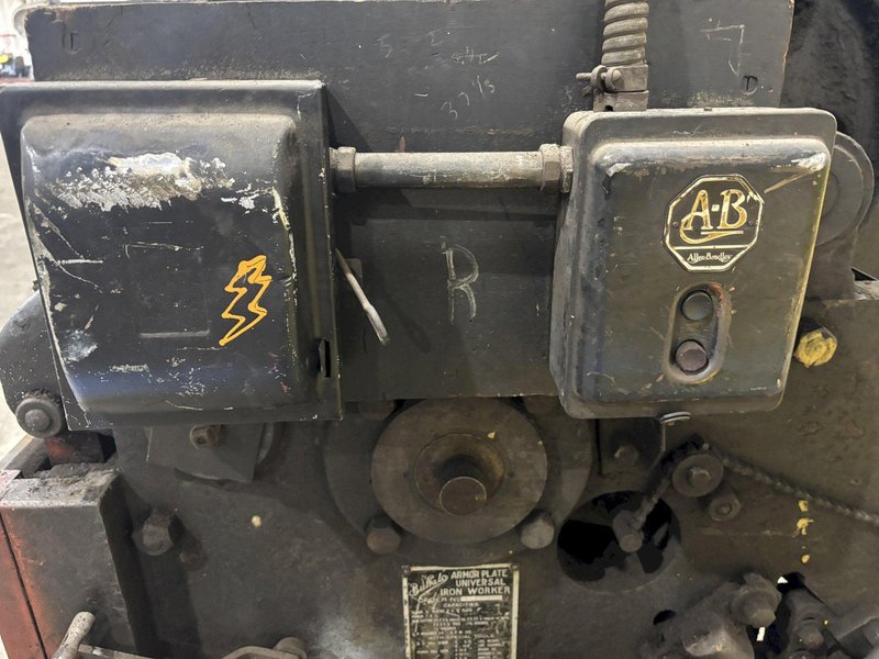 50 TON BUFFALO MODEL #1/2 MECHANICAL IRONWORKER: STOCK #22853