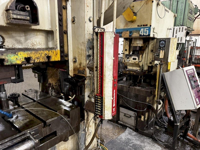 100 TON MINSTER P2-100-48 PIECE MAKER STRAIGHT SIDE HIGH SPEED PRESS. STOCK # 0883425