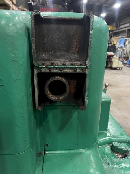 28"/19" x 144" MONARCH ENGINE LATHE, MODEL 2516, INCH/METRIC THREADING, 18" 4 JAW CHUCK, STEADY REST, 12 - 1500 RPM, NEWALL C-80 READOUT, #51411