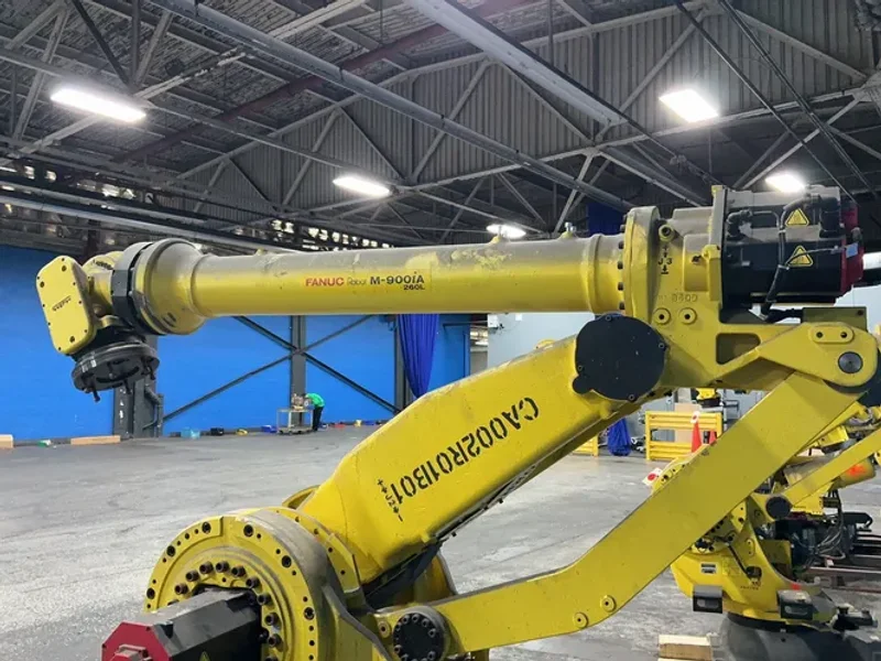 FANUC ROBOT ARM  -  M-900IA/260L