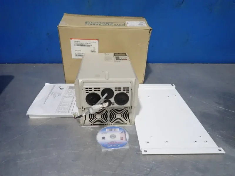 YASKAWA AC DRIVE  -  CIMR-G7U2015