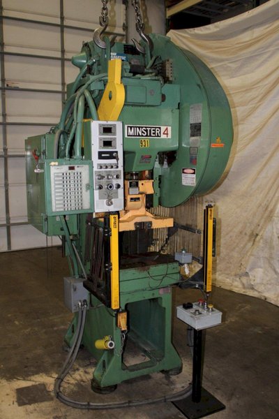 32 TON MINSTER GAP PRESS