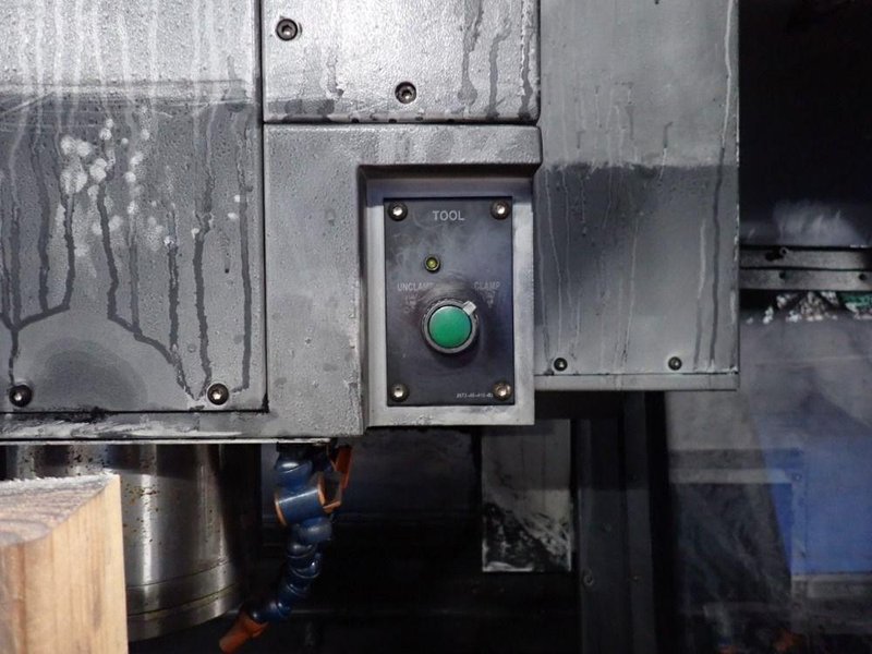 HYUNDAI WAI CORPORATION 20" X 47" CNC VMC  -  F500