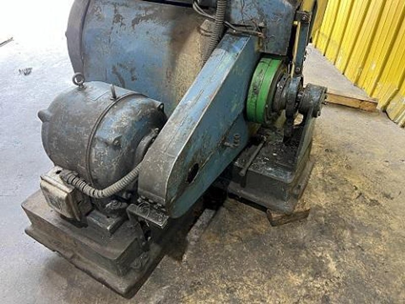 TORRINGTON MODEL #W13A WIRE SPRING COILER / COIL MAKING MACHINE