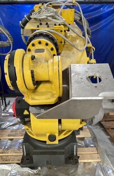 FANUC R2000IA/165F ROBOT + R-J3IB CONTROLLER USED
