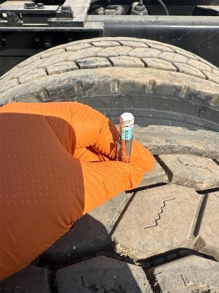 2022 Kenworth T680 1XKYD49X5NJ499897