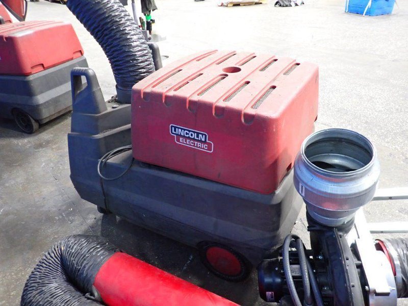 LINCOLN ELECTRIC 0.75 KW FUME EXTRACTOR  -  MOBIFLEX 200-M