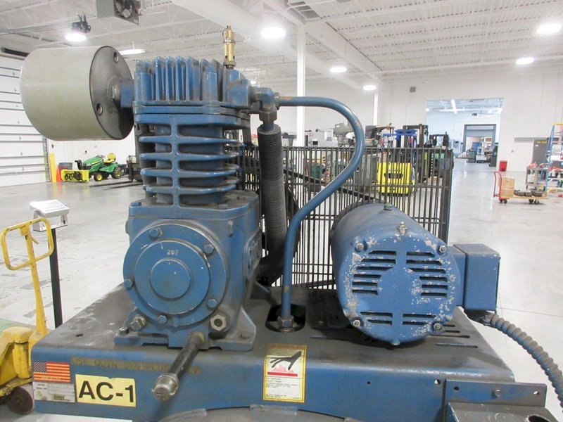 Quincy QT-5 Splash Lubricated Reciprocating Air Compressor , 80-Gallon Vertical - Auction Item