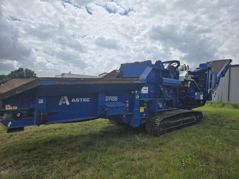 2022 Peterson 5710D-Horizontal Grinder 40D-278-2696