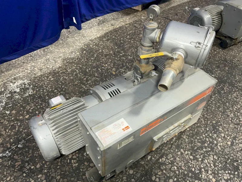 BUSCH 10 HP VACUUM PUMP  -  RC0255.D5Z6.1103