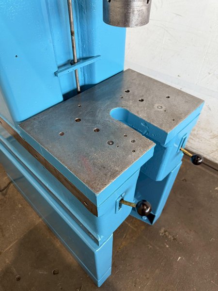 8 TON DENISON FG8C02 C-FRAME HYDRAULIC PRESS. STOCK #0256624