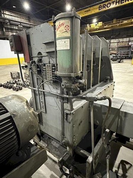 8 STAND SUTTON 2-PLANE FLAT &amp; SHAPE STRAIGHTENER W/ INFEED &amp; OUTFEED TABLES