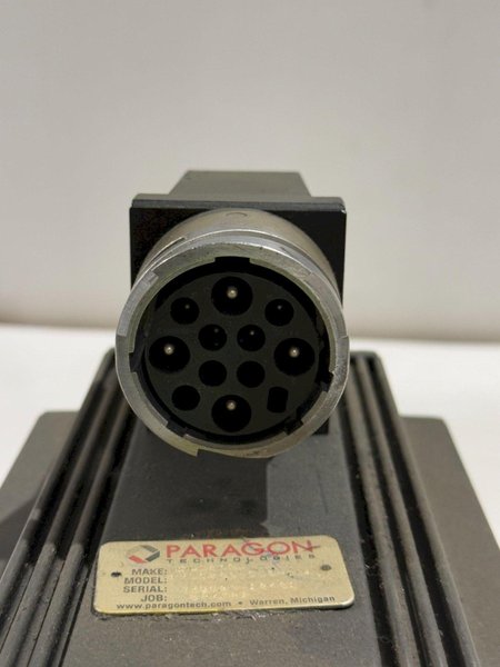 REXROTH INDRAMAT MHD093C-058-PG1-AA SERVO MOTOR USED