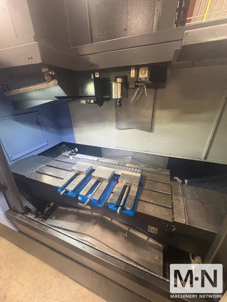 Doosan DNM 5700S CNC Vertical Machining Center, 2018 - LIKE NEW