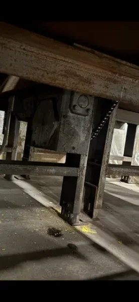 90' OF HEAVY DUTY MECHANICALLY POWERED ROLLER CONVEYOR 48" WIDE