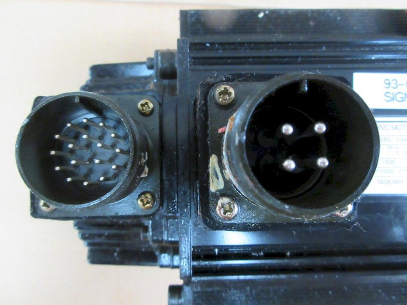 Used Haas Sigma 1 (Short) Servo Axis Motor (Yaskawa SGMG-09A2AB) Part #93-0346