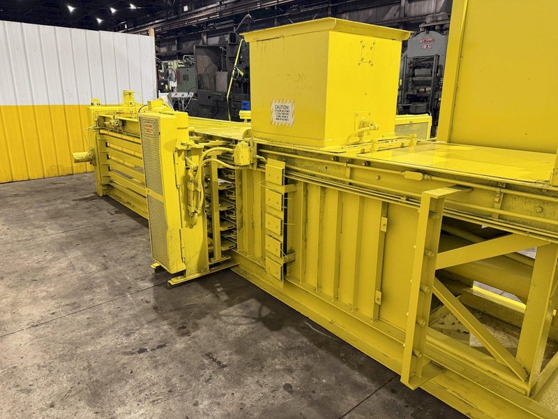 30" X 36" SELCO MODEL #HSO-107-A AUTO-TIE HORIZONTAL HYDRAULIC BALER: YOBRO #24559