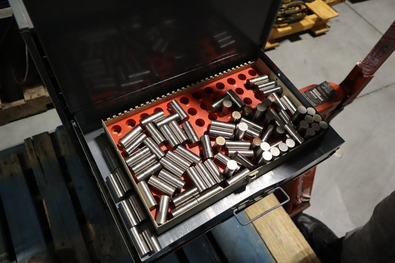 HUGE Pin Gage Set In Metal Case .061-1&quot; Incomplete- Auction Item