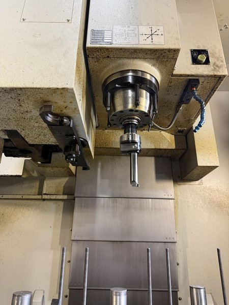 Hardinge Conquest V1000 VMC, 2016 – Cool Through Spindle, Chip Conveyor