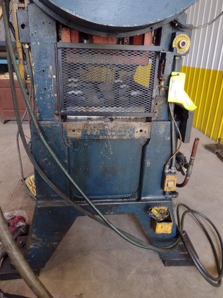 60 TON OAK HIGH SPEED FIN STAMPING PRESS: STOCK #11545