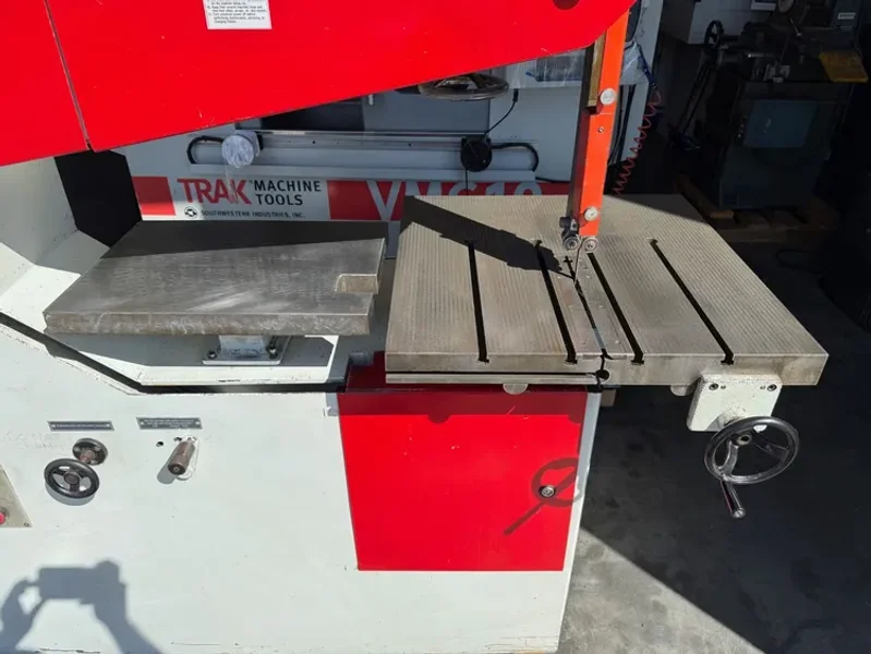 DAKE JOHNSON V-40 Vertical Band Saw #7838