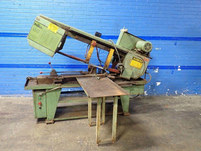 DOALL 24" X 8" HORIZONTAL BAND SAW  -  C-916