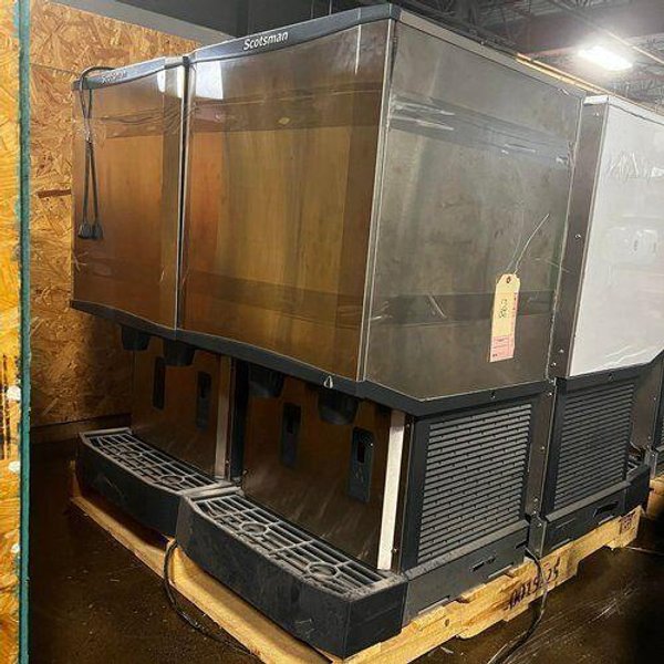 Scotsman Ice and Water Dispenser Machine HID540W-1A USED