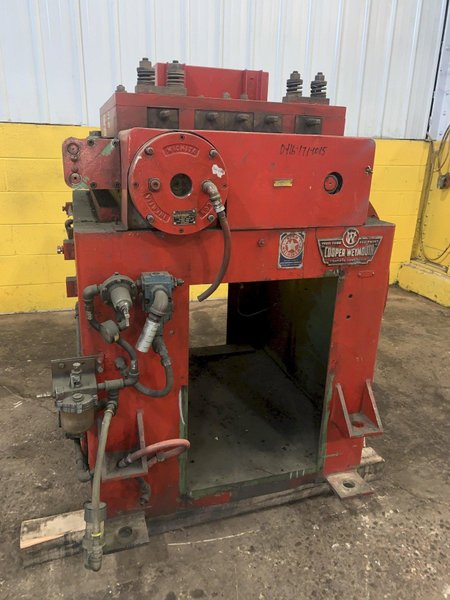 24" WIDE X .125" CWP MODEL #24C 7 ROLL POWERED COIL STRAIGHTENER: STOCK #13904