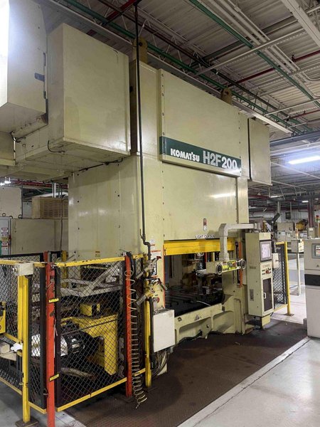 200 ton Komatsu Metal Stamping Servo Press Model H2F200, Year 2003!
