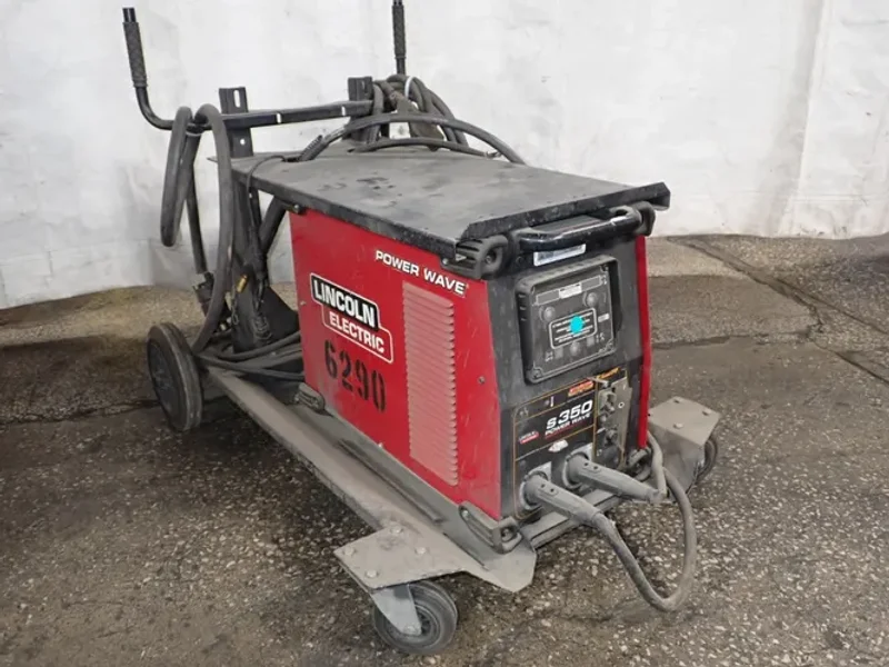 LINCOLN 350 AMP WELDER  -  POWER WAVE S350